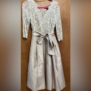 Jessica Howard Lace Dress Size 12 Champagne